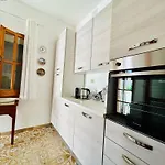 Maria Villa